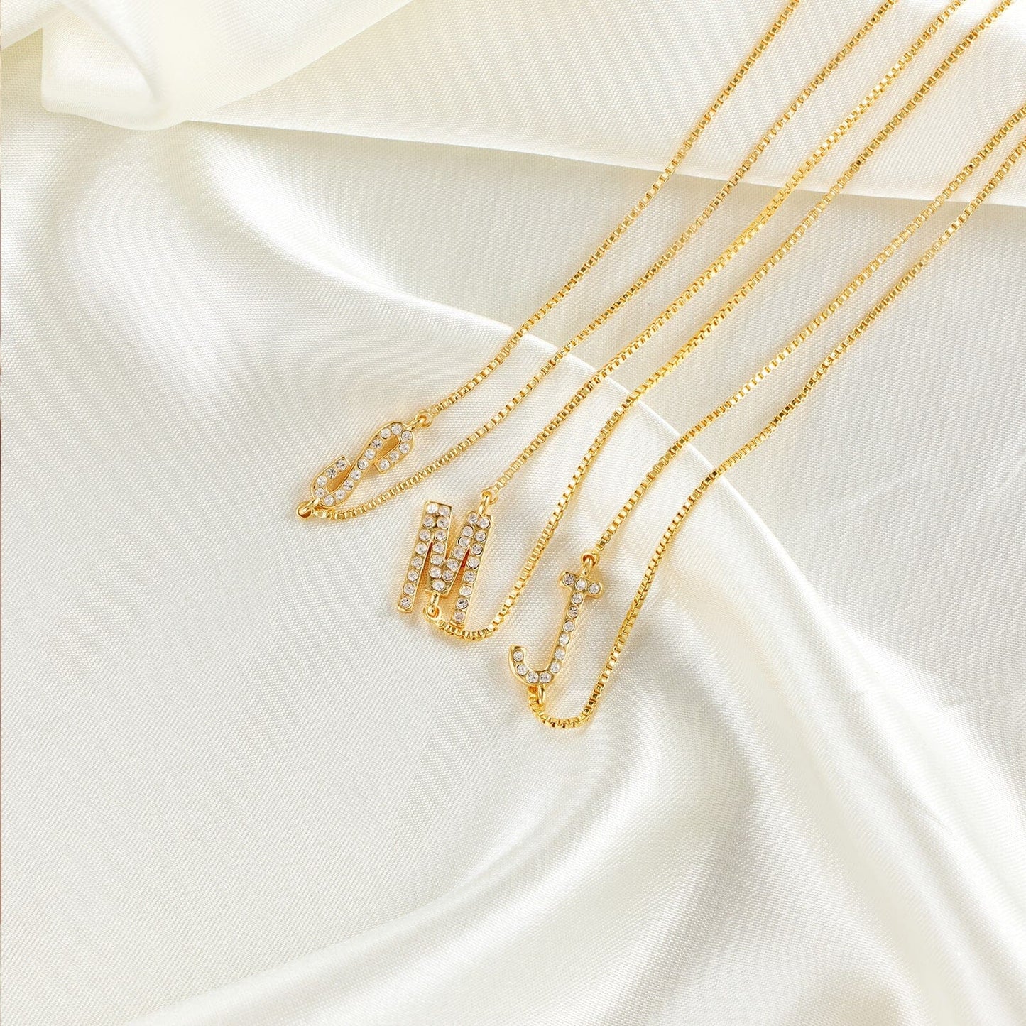 Pavé Initial Box Chain Choker